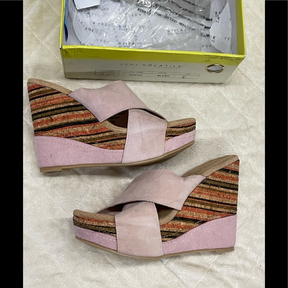 New Very Volatile style Pantry color Blush size 9